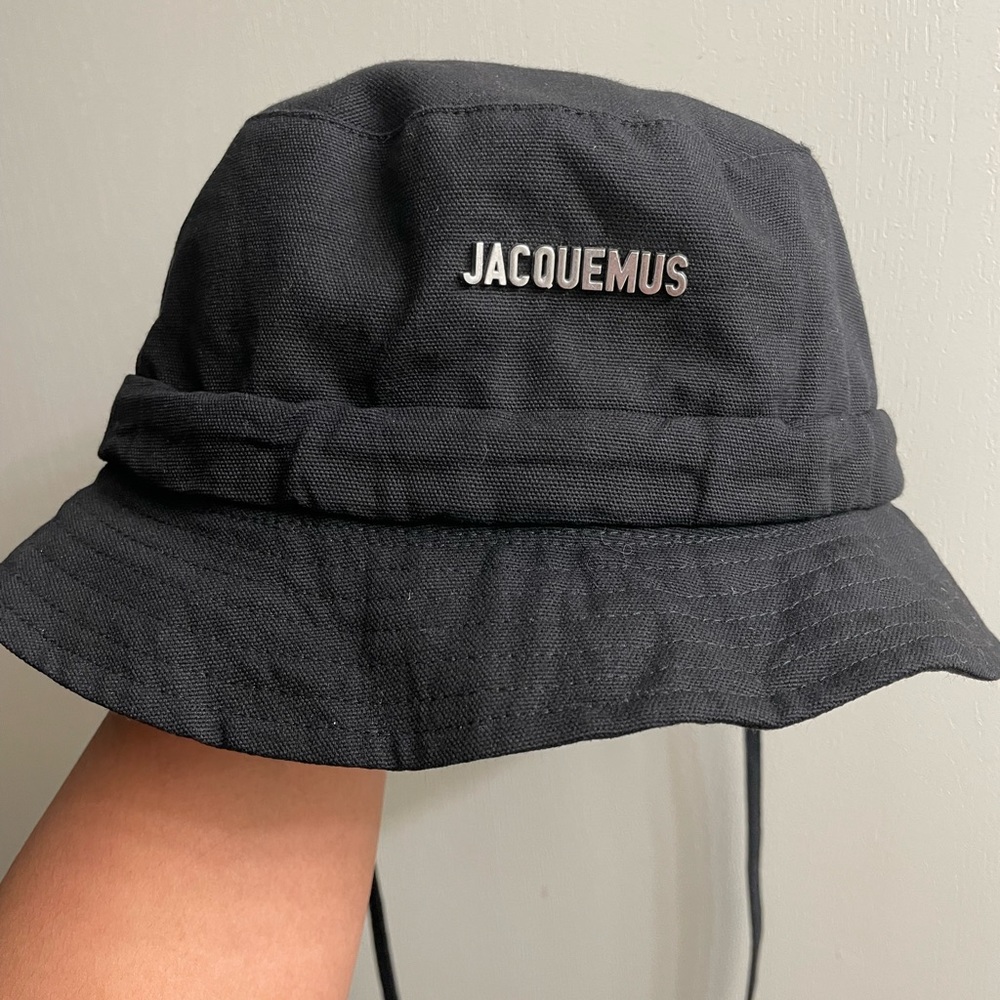 JACQUEMUS BUCKET BAG